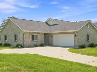 111 S West St, Belle Plaine, MN 56011