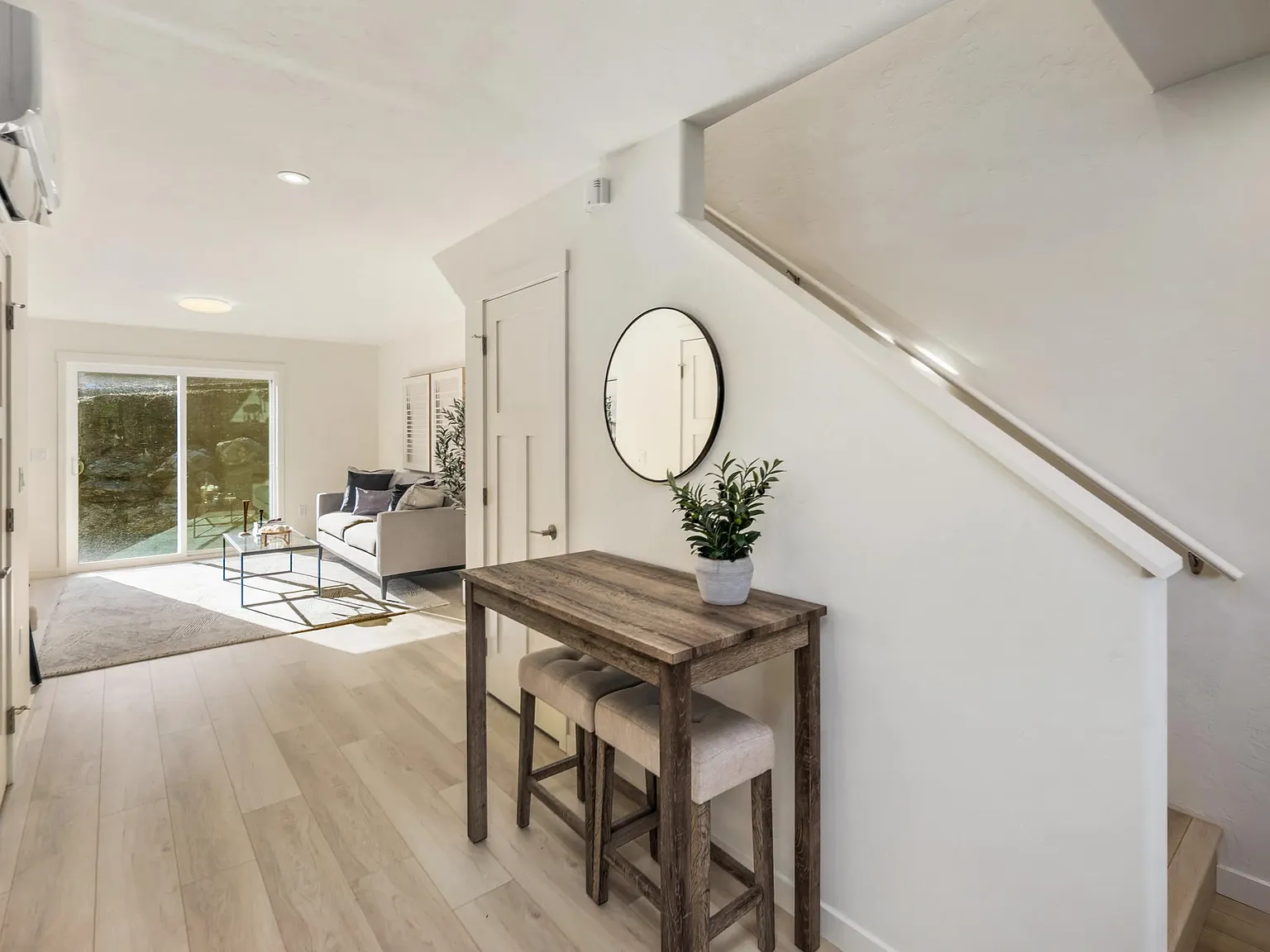 2 bed, $2,595 — Photo 3