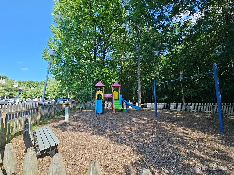 2809 Ridgefield Ct — Photo 35