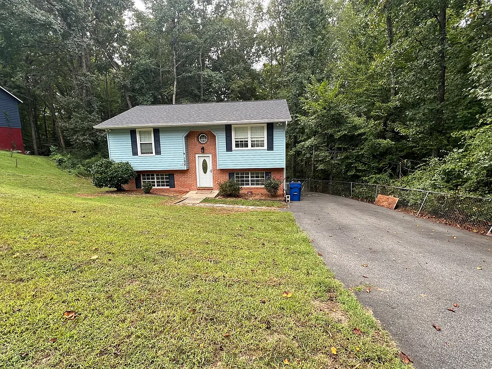 106 Galaxie Dr