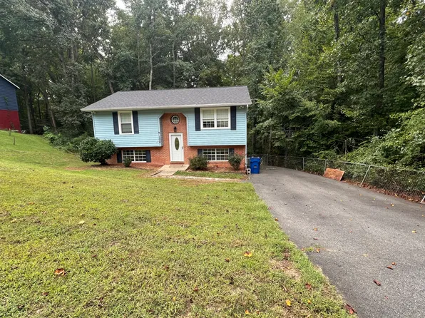106 Galaxie Dr, Fredericksburg, VA 22407