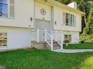 913 Fawn Ave, Pasadena, MD 21122