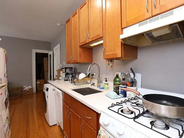 439 W Melrose St #B4 — Photo 4
