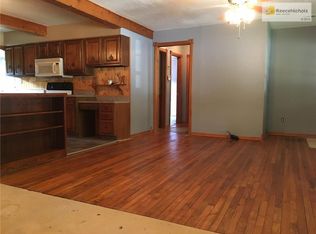 8107 Woodward St, Overland Park, KS 66204