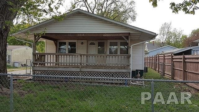 1st image of 1615 S Oakwood Ave