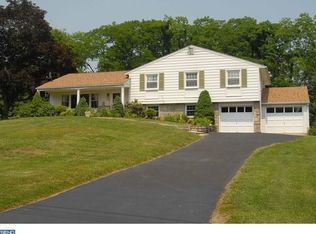 15 W Glen Cir, Media, PA 19063