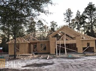 107 Mingledorff Ct, Springfield, GA 31329