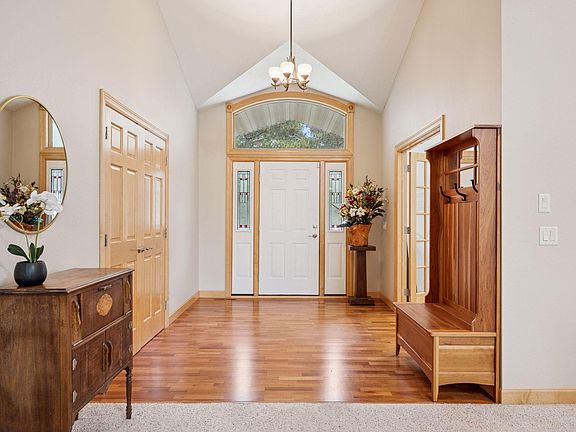 5th image of 19148 Eaglewood Rd