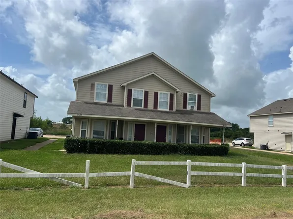 45655-45657 Chapman Ln #57, Hempstead, TX 77445
