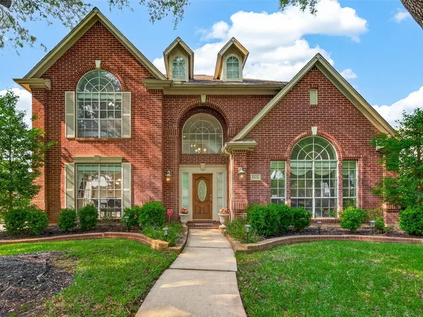 6631 Alicant Dr, Sugar Land, TX 77479