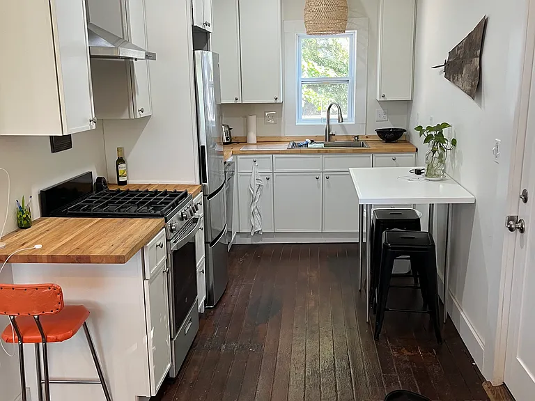 406 Rose St #2 — Photo 6