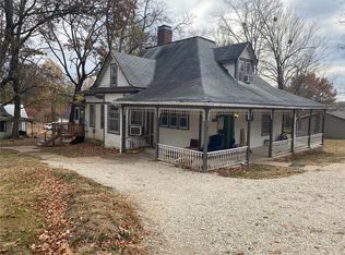 103 S Iron St, Ironton, MO 63650