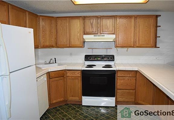 3rd image of 8822 E Florida Ave