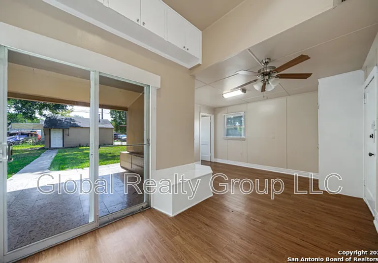 400 Mitchell Ave — Photo 14