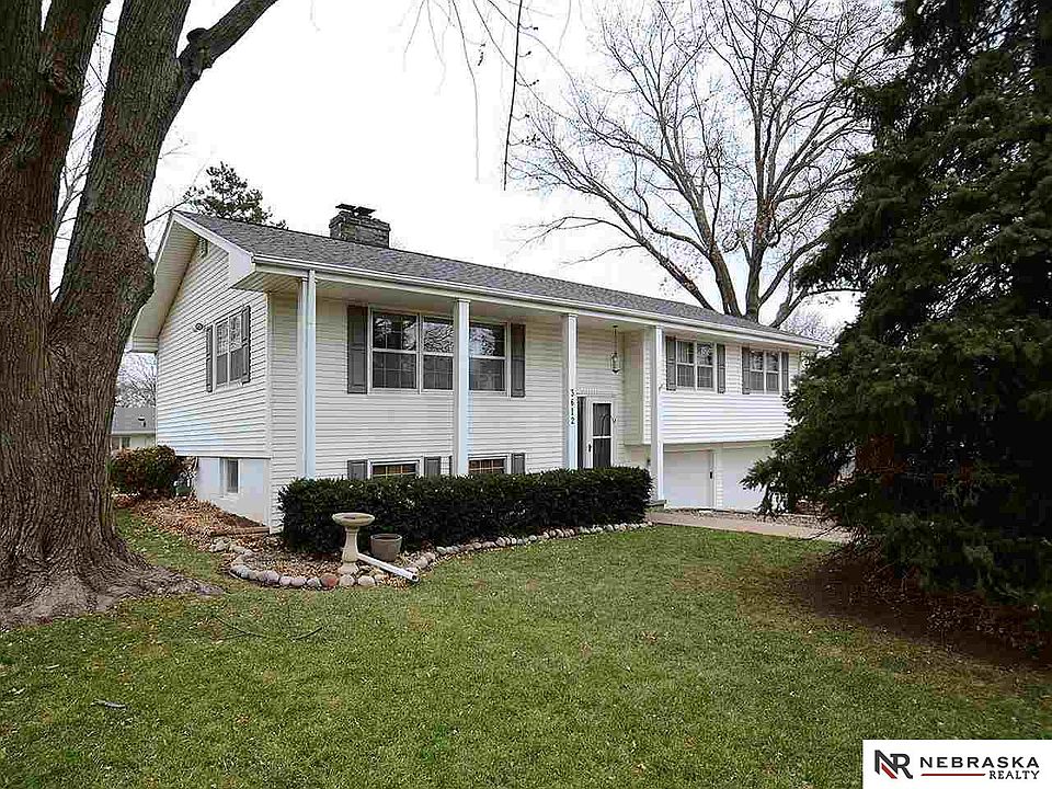 1st image of 3612 S 116th Ave