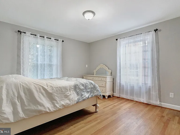 2108 48th St NW — Photo 18
