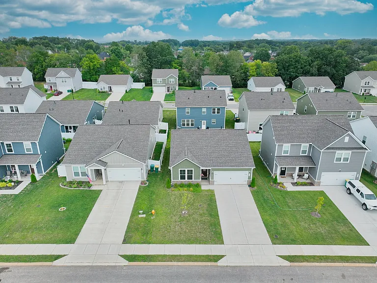 7187 Sutton Dr — Photo 39