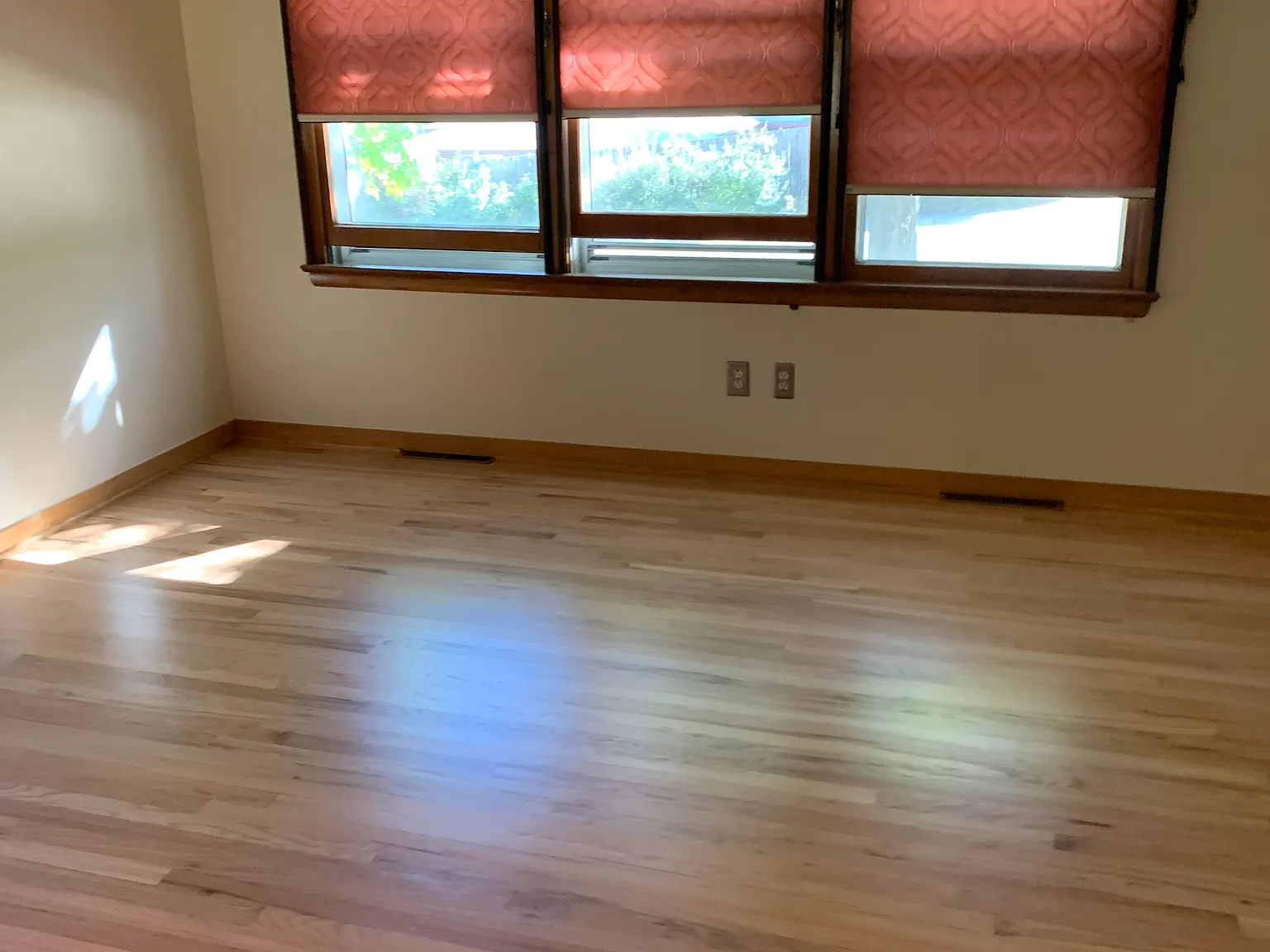 1 bed, 850 sqft, $2,300 — Photo 3