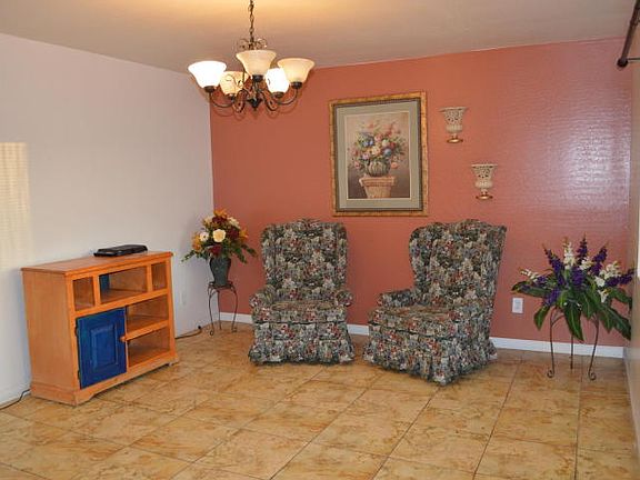 2nd image of 8039 W Glenrosa Ave