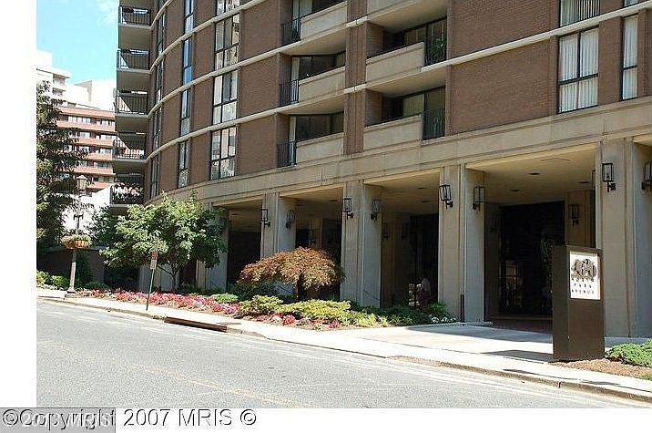 1st image of 4620 N Park Ave APT 401W