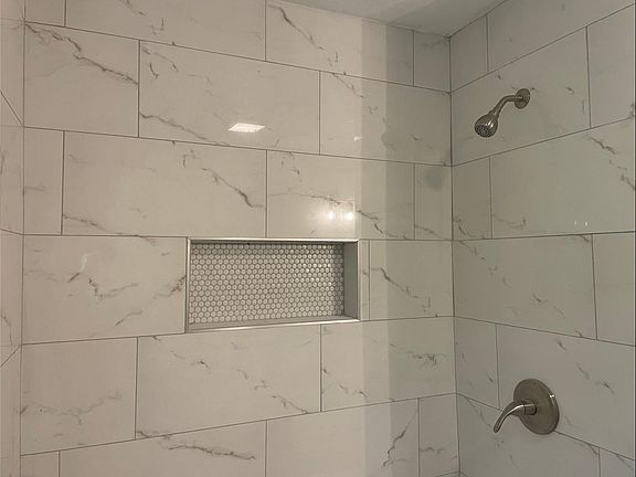Bath/ Shower