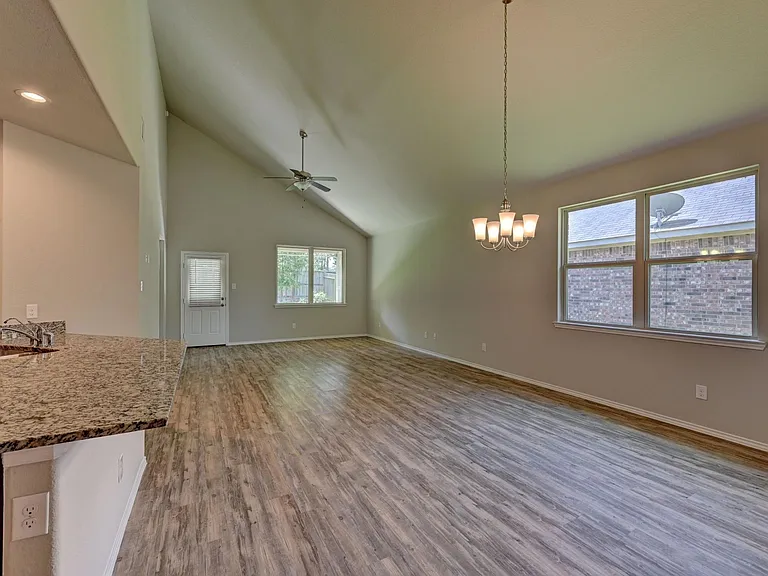 7022 N Sound Ln — Photo 9