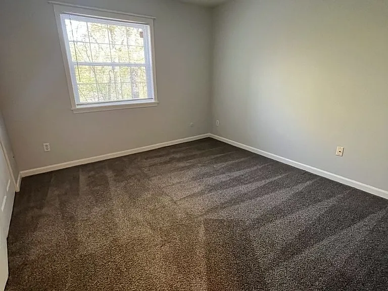 Foxfire West Apartments — Photo 44