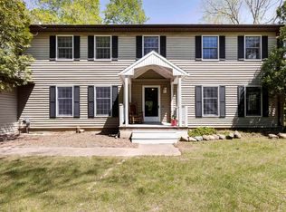 1752 N Graham Rd, Freeland, MI 48623