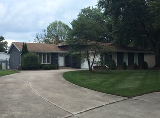 1759 Magnolia Ln, Munster, IN 46321