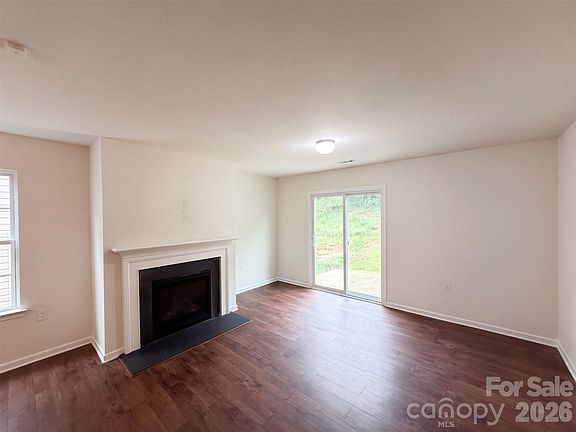 3rd image of 3980 Long Arrow Dr