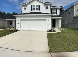 3015 Lucille Ln, Middleburg, FL 32068