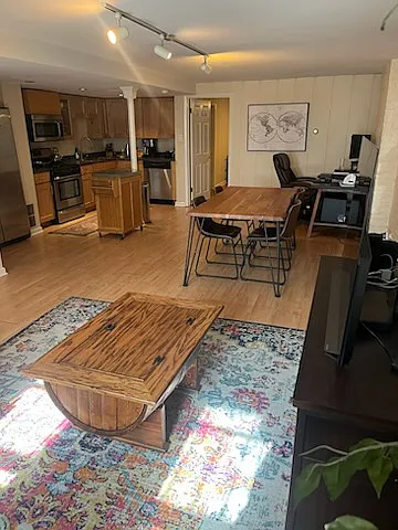 556 W Belden Ave #G — Photo 7