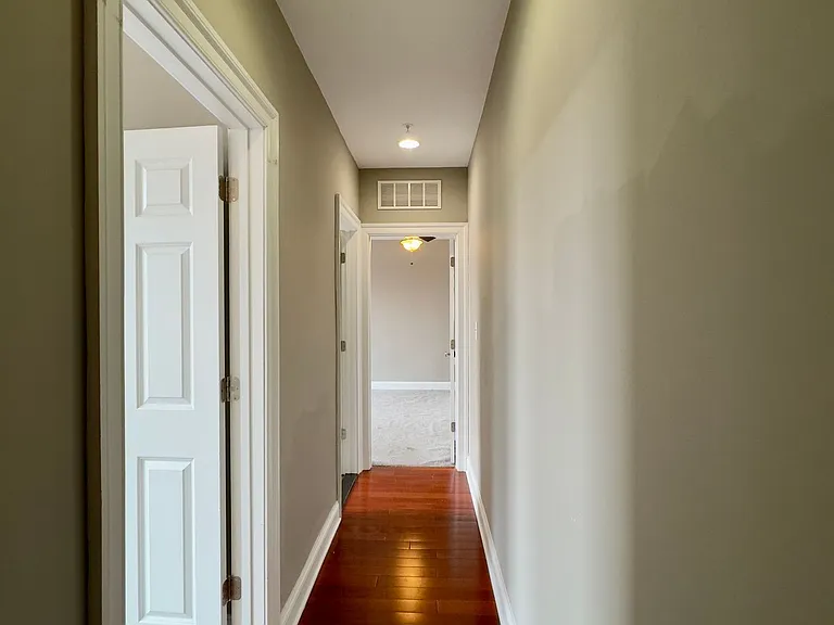 Apartment Units with In-Unit Laundry in Mt Vernon, Baltimore, MD! — Photo 6
