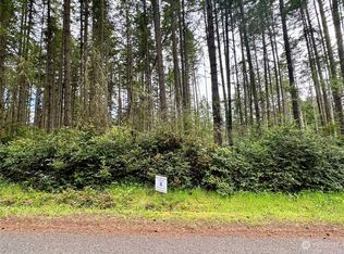 12020 Yoman Rd, Anderson Island, WA 98303