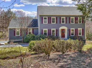 18 Cortland Dr, Bedford, NH 03110