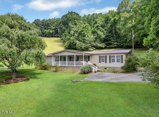 384 Sugar Pine Ln, Gate City, VA 24251