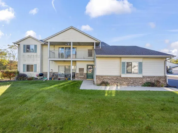 818 Church STREET #1, Allenton, WI 53002