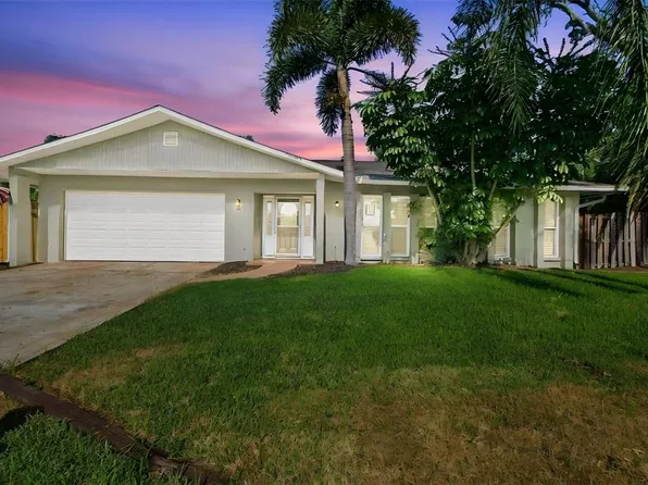 527 WAYFARER DRIVE, TARPON SPRINGS, FL 34689