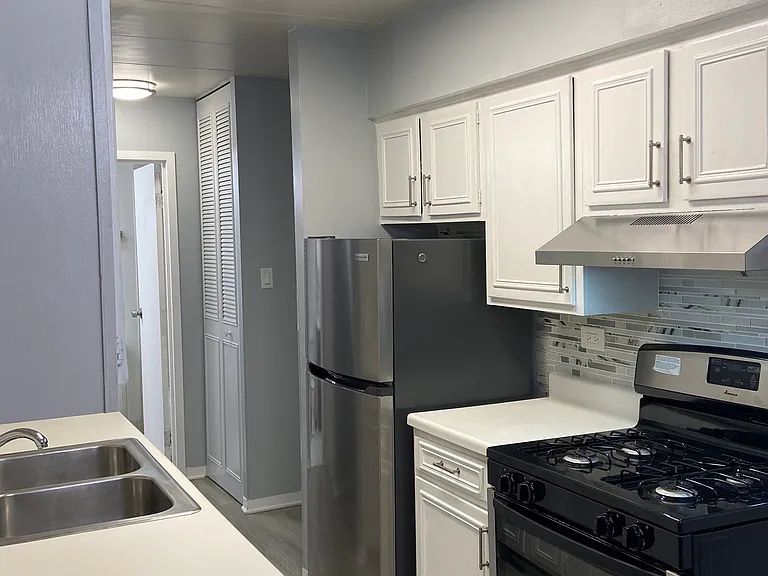 220 S Roselle Rd #35 — Photo 14