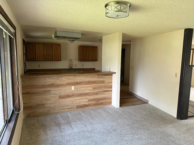1936 Hutchins Cir — Photo 11