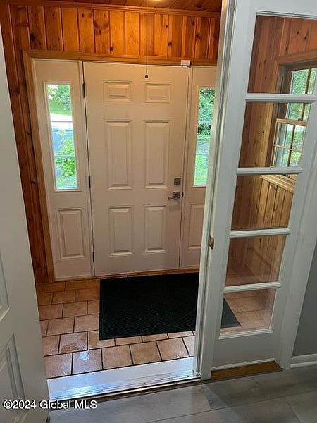 5th image of 142 Menands Road