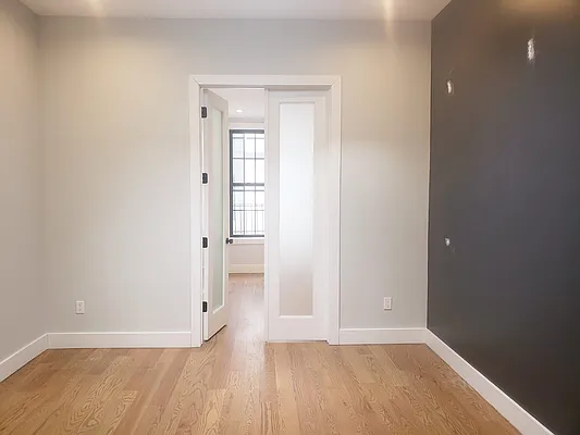 Rented by Lodger Corp | media 21