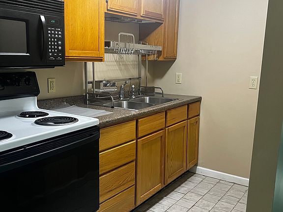 4th image of 1324 Tennessee St