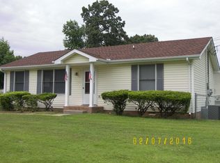 809 Shelton Cir, Clarksville, TN 37042