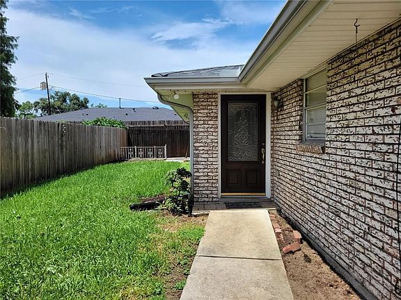 2nd image of 3711 Bunkerhill Dr