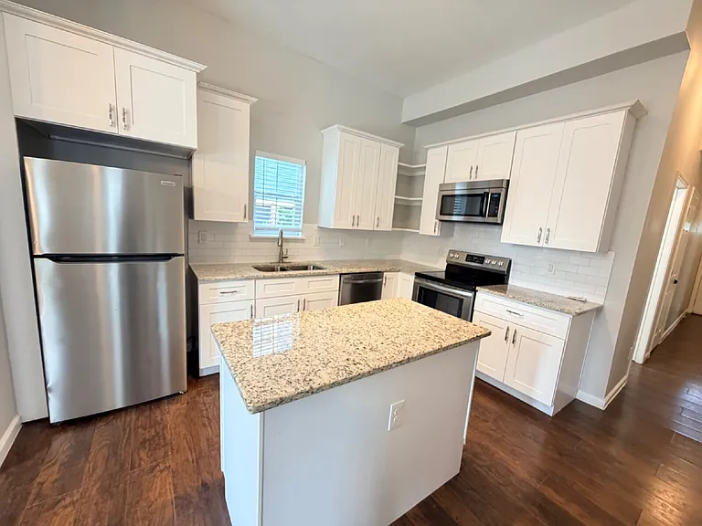 228 Lotus St #101 — Photo 7
