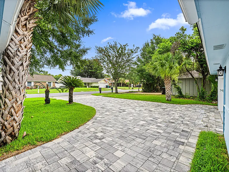349 Primrose Cir — Photo 5
