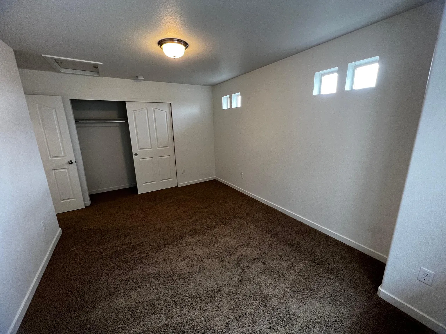 4458 Elegant St — Photo 3