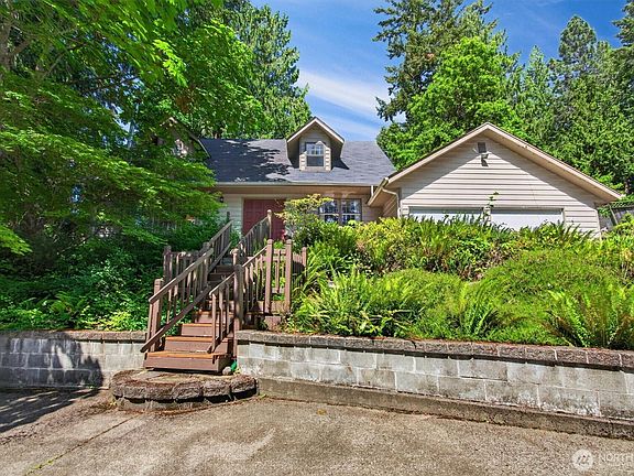 3rd image of 1411 Miller Drive