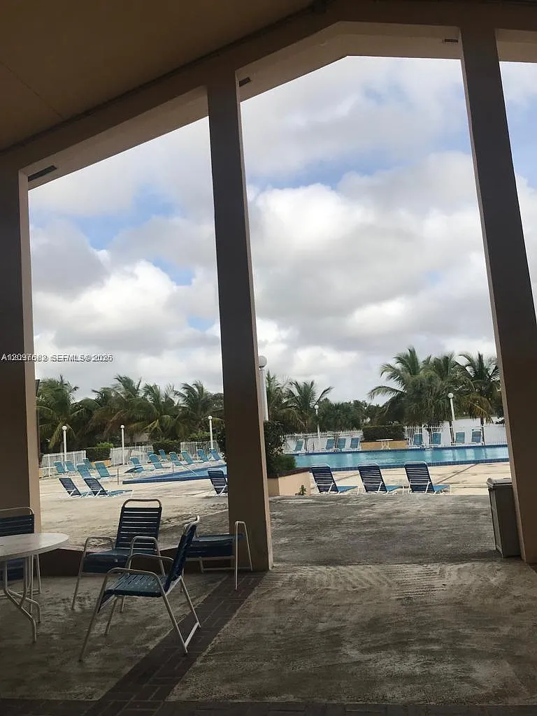 Promenade At Kendale Lakes — Photo 3